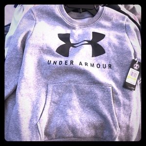 Under Armor sweatshirt women’s